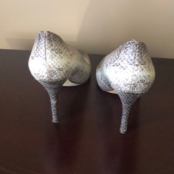 Shoes - Picture 5 of 5